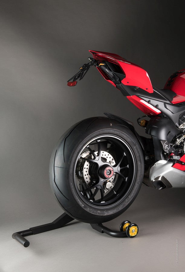 Lightech 'Race' -Nummernschildhalter - Innovation trifft Elegance - Ducati Panigale V2 2020-2024