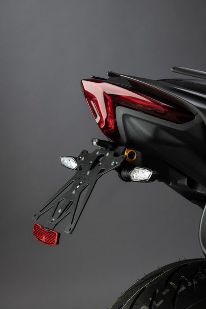 Lightech 'Race'-Nummernschildhalter-Kit-Innovation trifft Elegance-Yamaha T-Max 530 /560 2017-2021