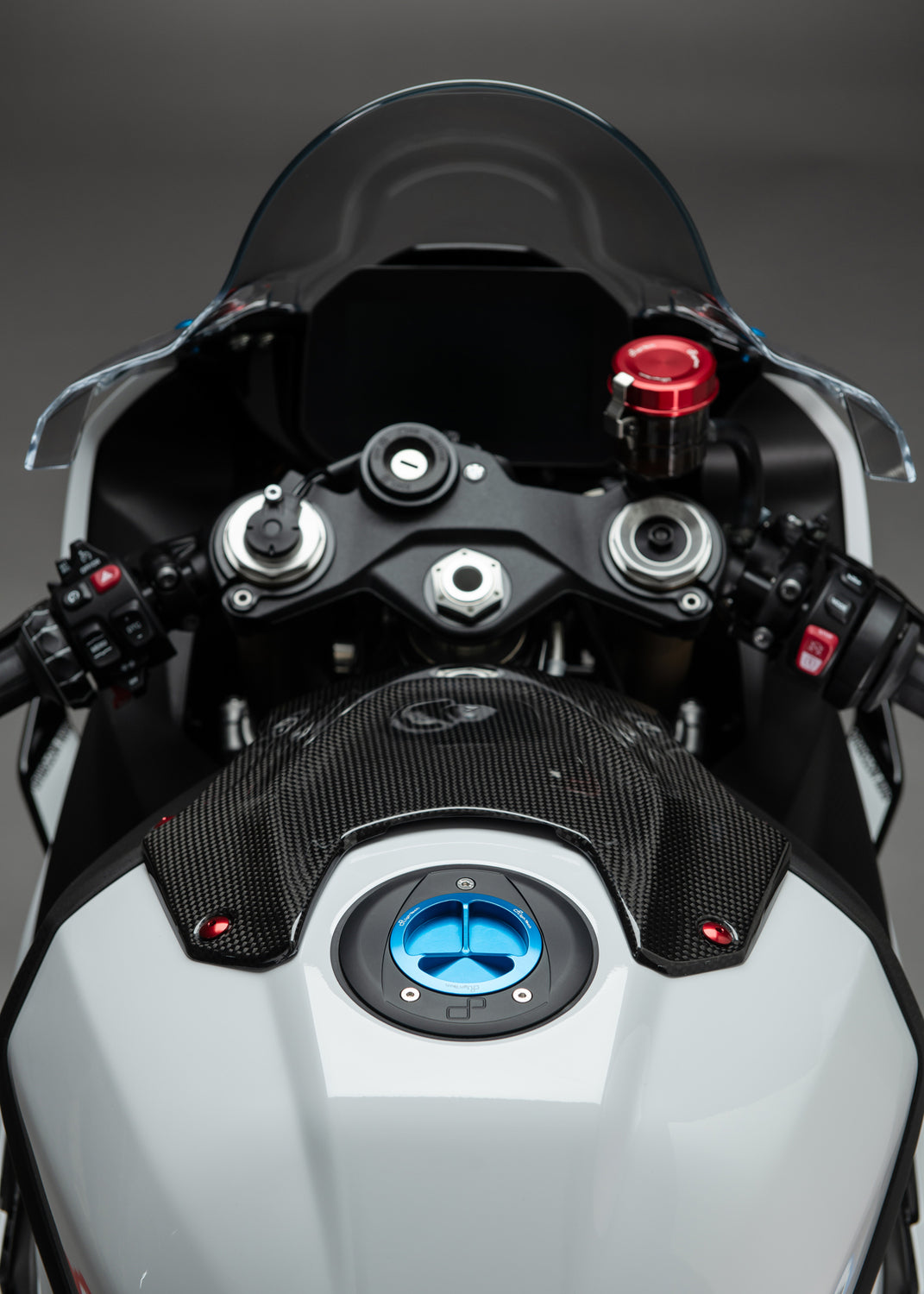 LighTech Tankdop Fuel Tank Cap met schroefsluiting – Lichtgewicht precisie voor BMW M1000R (2025+)