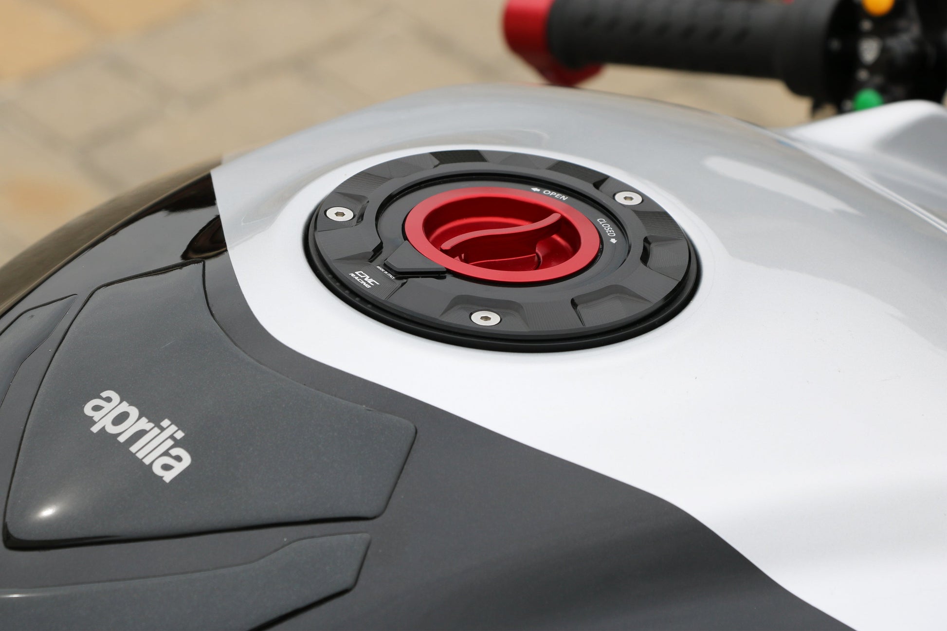 Snelsluiter kern voor CNC Racing tankdop MV Agusta F3 675 RC (2012-2021)