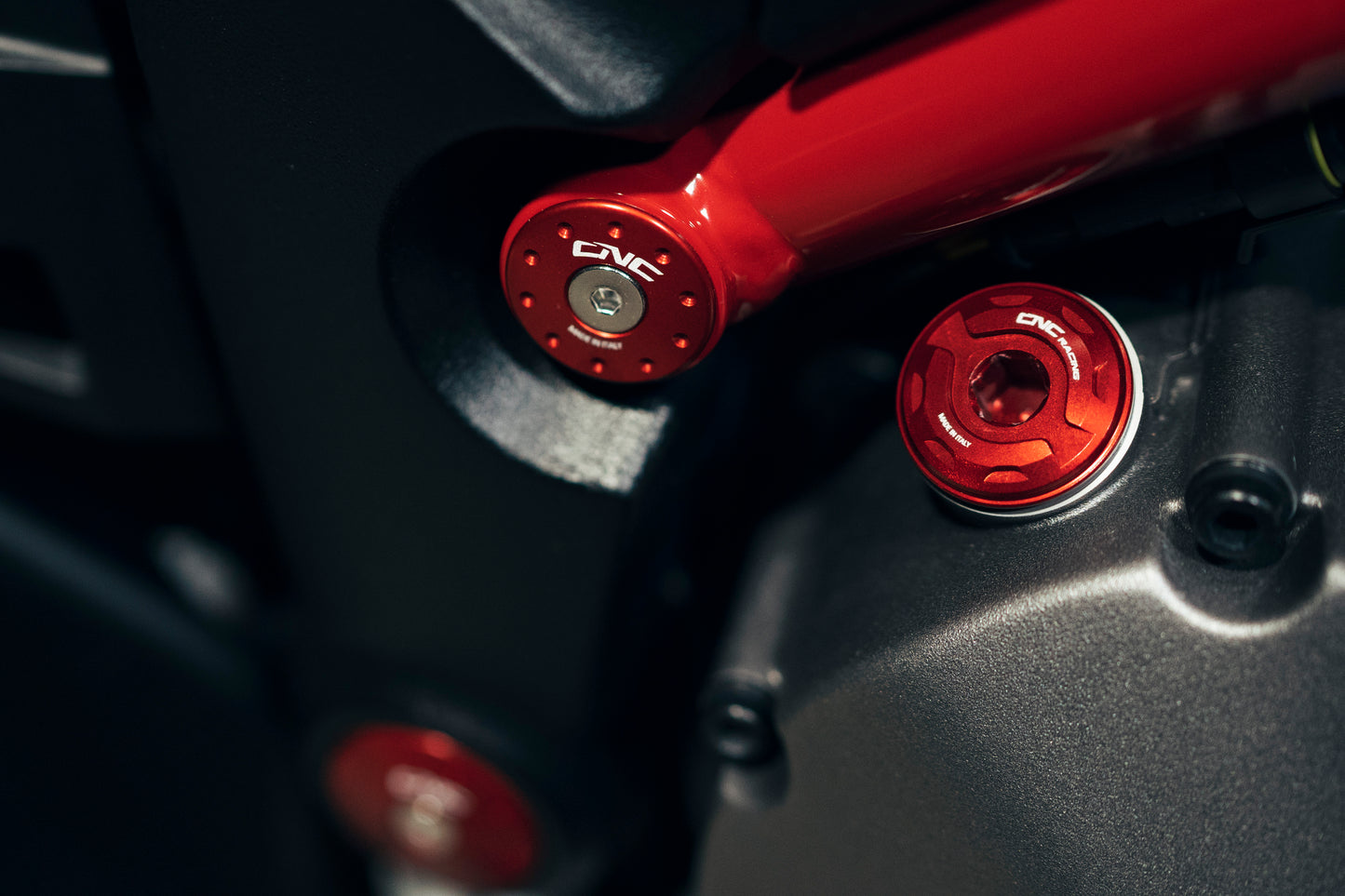 Frame Caps Kit Ducati Multistrada 1260 - För mindre hål Ducati Multistrada 1260 S Grand Tour (2020)