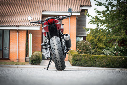 Kentekenplaathouder Triumph Trident 800 (2026+) Swingarm Mounted