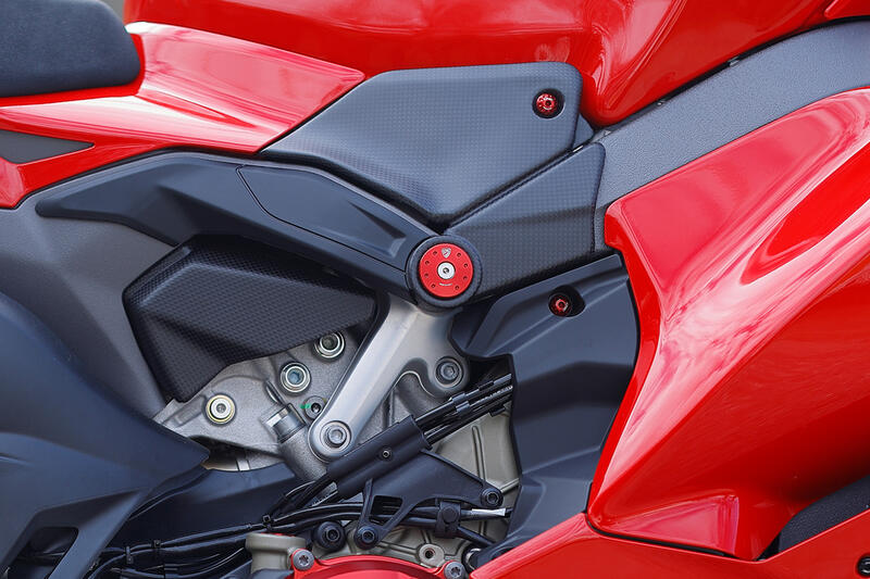Mattkoltanksidor (2 st.) Ducati Panigale V4 (2025+)