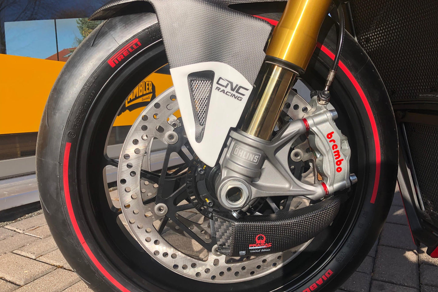 Remklauwen luchtgeleiders set GP DUCTS Limited Edition Aprilia RSV4 (2015-2018) mat carbon gemonteerd