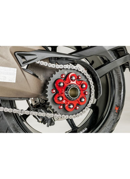 Rear axle nut set