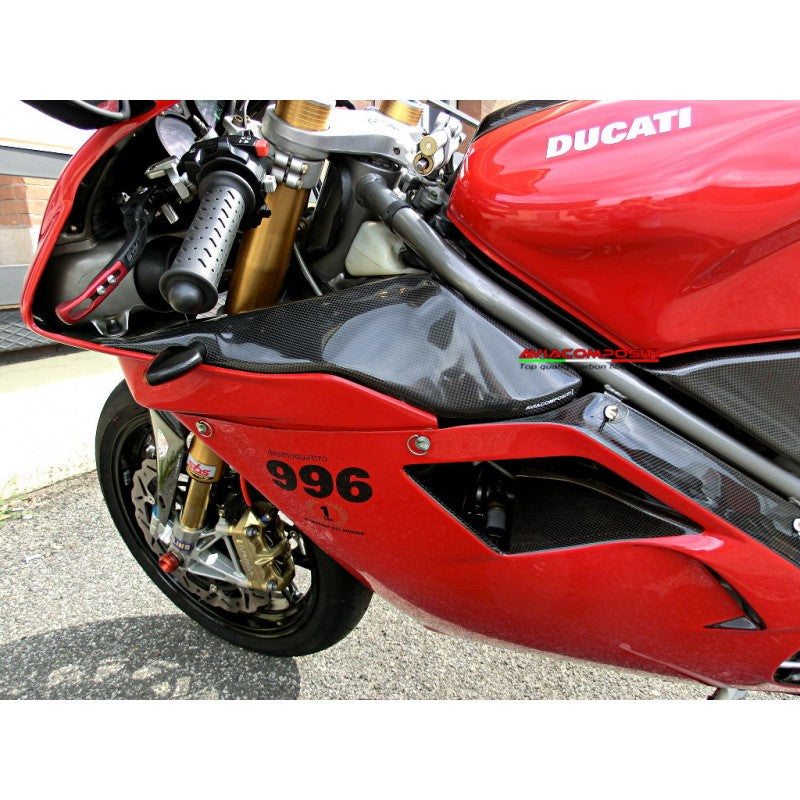 Avia Compositi luchtgeleidercover met gaten voor originele knipperlichten mat carbon set (2 st.) Ducati 916 (1994-1999)