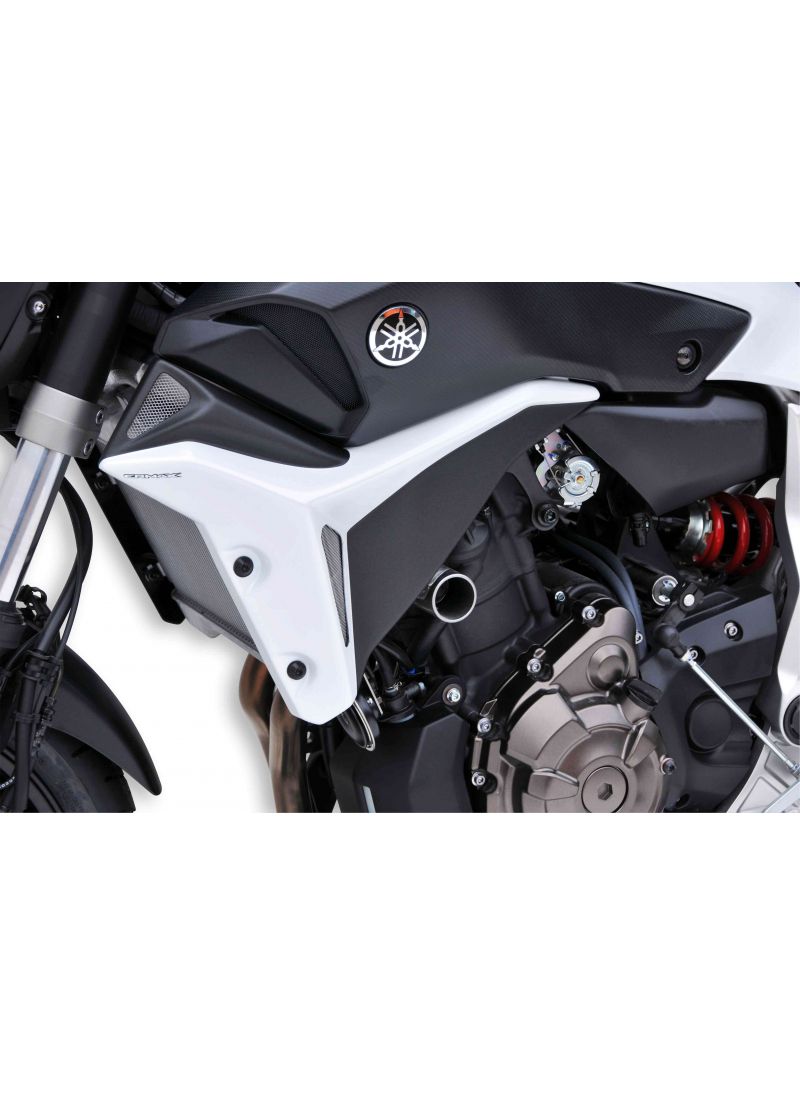 ERMAX RADIATORSIDA PANELER YAMAHA MT07 2014-2017 (SÅLD PER PAR)