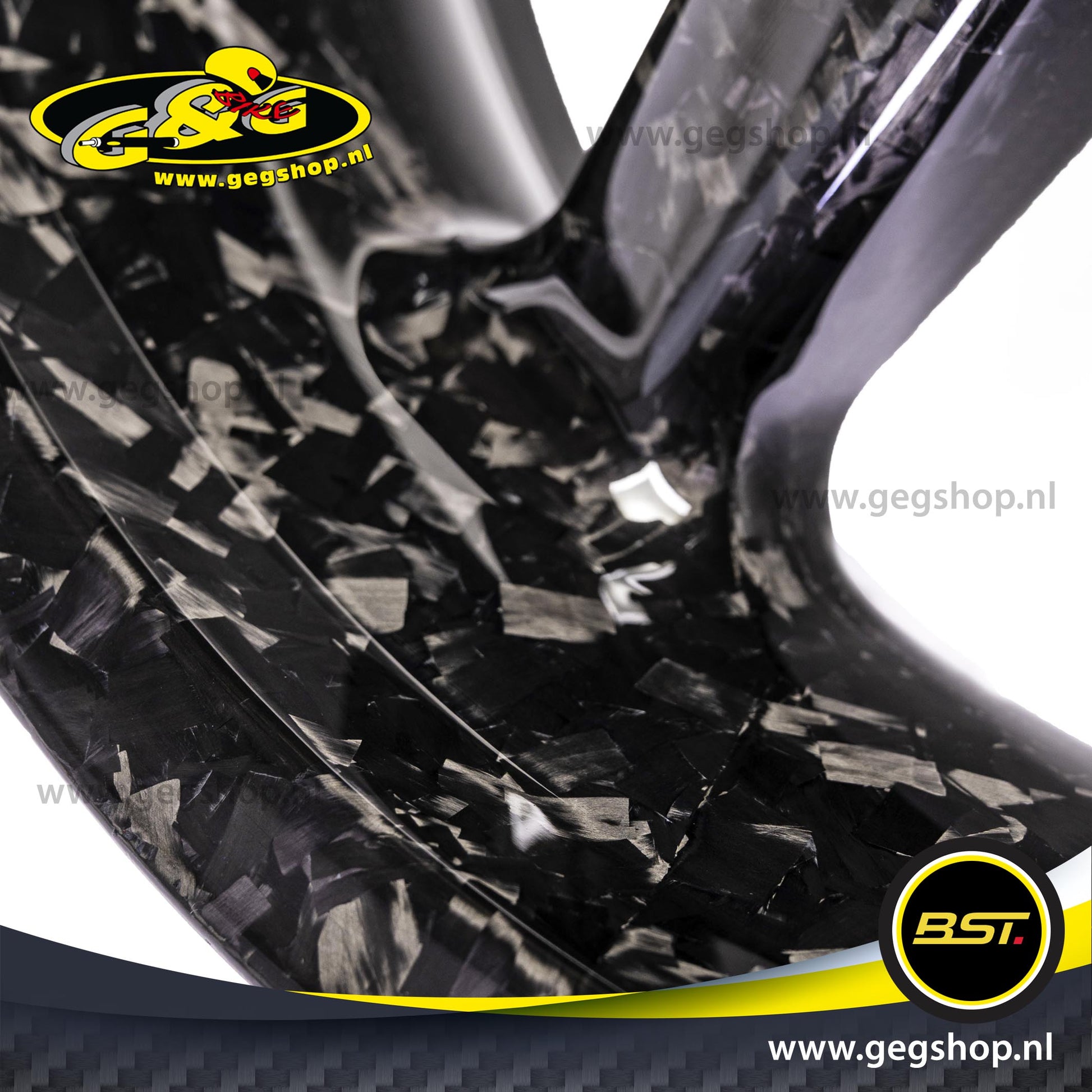 BST Twin TEK 3.5x17" carbon voorvelg voor Harley Davidson CVO Road Glider ST (2026+)