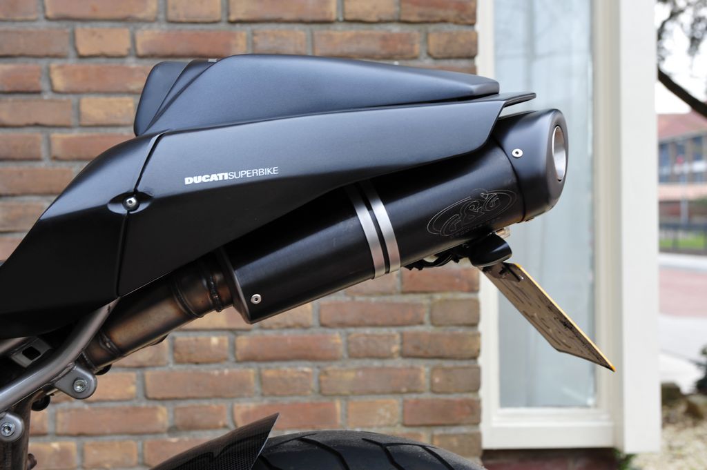 G&G Oval Exhaust Damperset Ducati 749 - 999